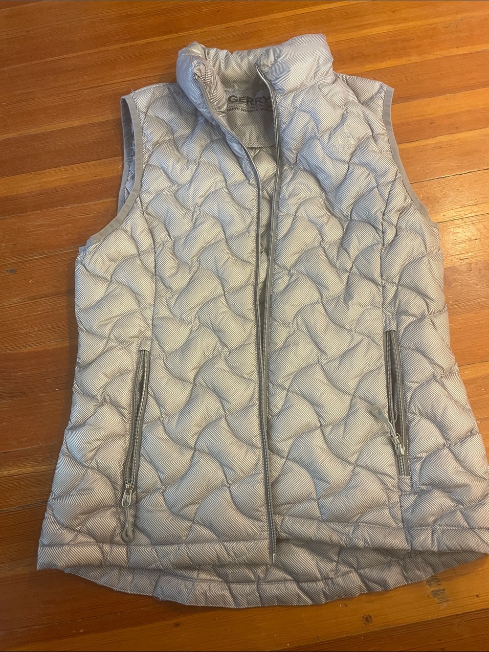 Gerry Weber Quilted Puffer Vest in Light Gray Chevron-medium